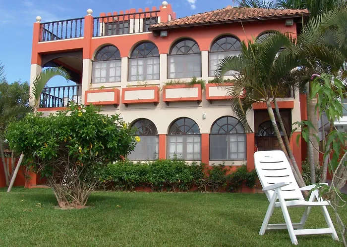 La Alhambra Apart Hotel